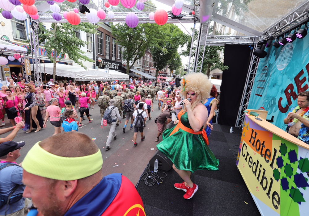 1984: Roze woensdag